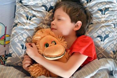 Как отучить ребенка спать с родителями: советы специалистов