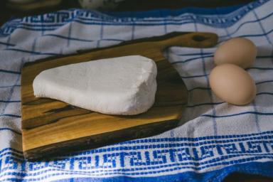 Добавьте творог в яйца: готовим сладкие гренки с творогом новым способом
