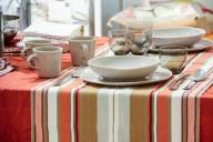 Сервированный стол