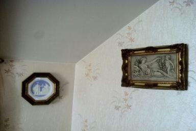 Картины на стене