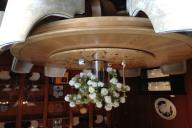 Деревянный стол