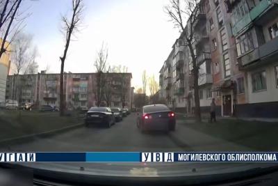 автомобиль