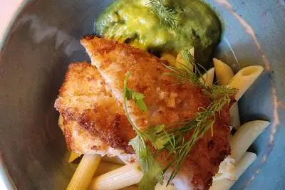 рыба с макаронами