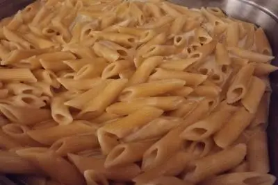 макароны в кастрюле