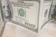 Доллар США
