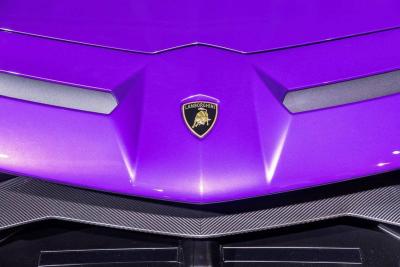 Автомобиль Lamborghini