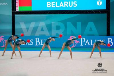 Выступление спортсменок