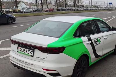 каршеринговый автомобиль