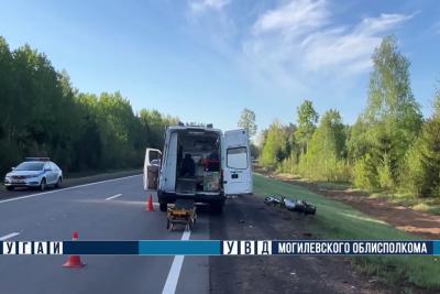 автомобили на дороге
