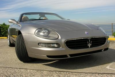 Автомобиль Maserati