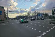 Автомобили на перекрестке
