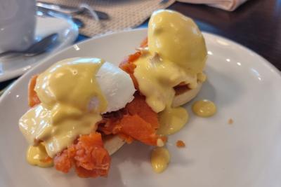 еда на тарелке