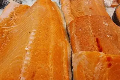 филе красной рыбы