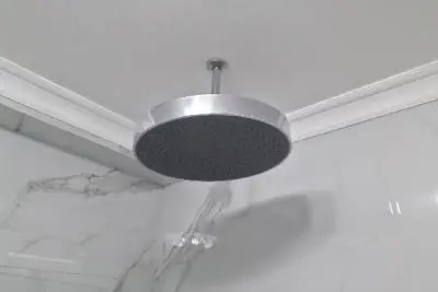 душ в ванной