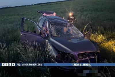 автомобиль в кювете