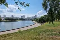 река в городе