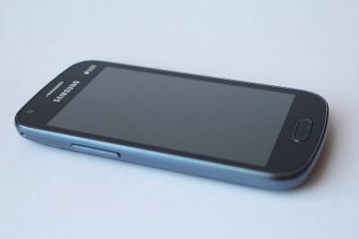 Телефон Samsung