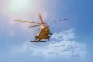 Вертолет в небе
