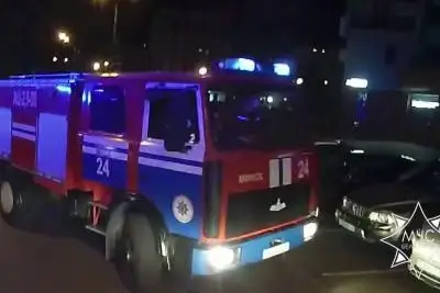 автомобиль МЧС