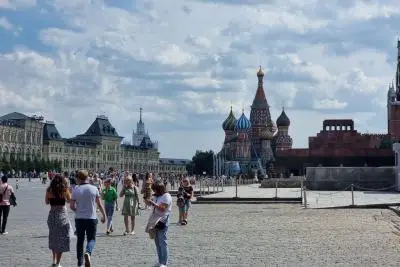 люди гуляют