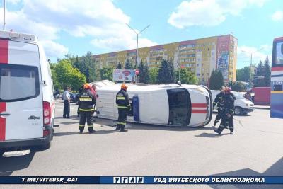 автомобиль скорой