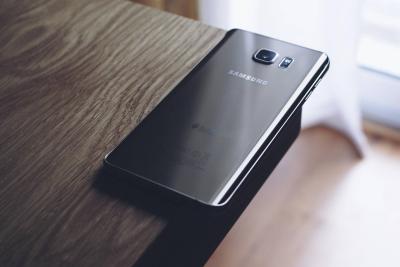 Смартфон Samsung