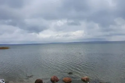 Вода в водоеме