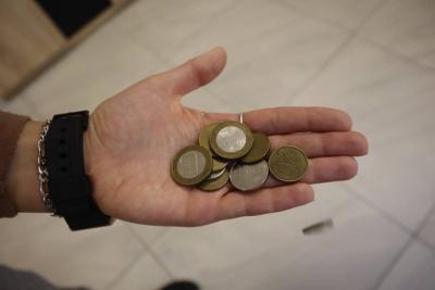 Монеты в руке