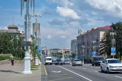 автомобили на улице