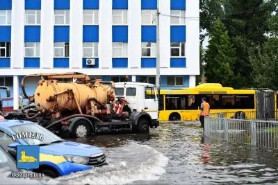 машины в воде