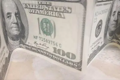 доллар США