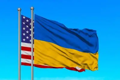 Флаги США и Украины