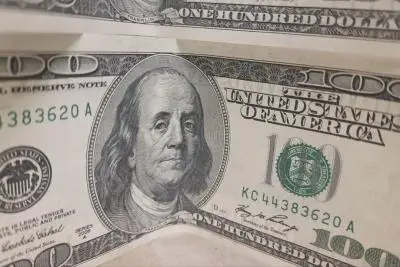 доллары США