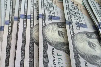 доллары США