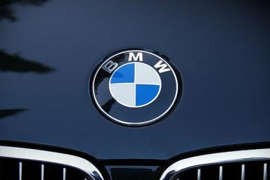 В 2023 году выйдет новый 700-сильный суперкар от BMW