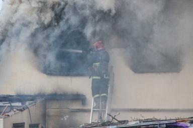 Пожар на льнозаводе в Миорах: сгорело 5т костры  