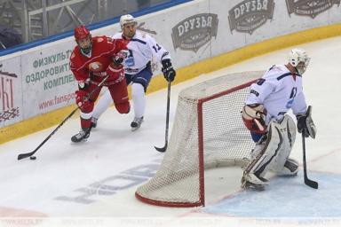 Хоккейная команда президента Беларуси победила сборную IIHF на Рождественском турнире
