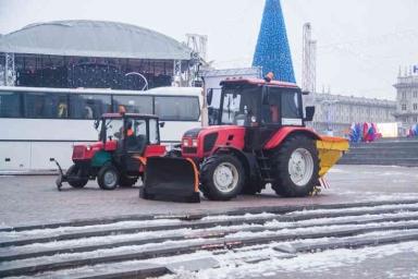 Около 37 тыс. куб.м снега вывезли с улиц Минска с начала сезона