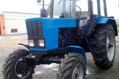 Тракторист из Кореличского района за 3 года слил 1,5 т топлива со служебной машины