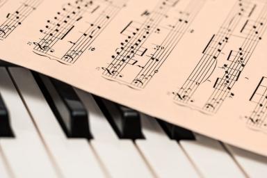 Учёные: Музыка успокаивает человека и спасает от депрессии
