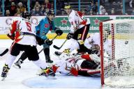 Хоккеисты Гомеля с поражения стартовали в суперфинале Континентального кубка