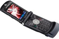 “Раскладушка” Motorola RAZR вернется, но с гибким дисплеем