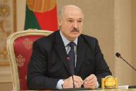 Лукашенко считает необходимым активизировать контакты с Тунисом