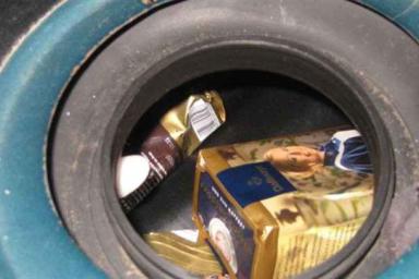 Житель Гродно спрятал от таможенников в бензобаке автомобиля 35 кг контрафакта
