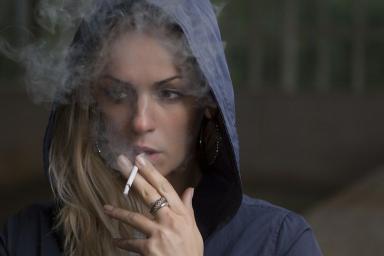  Специалисты выявили, что курение в подростковом возрасте может привести к паранойе
