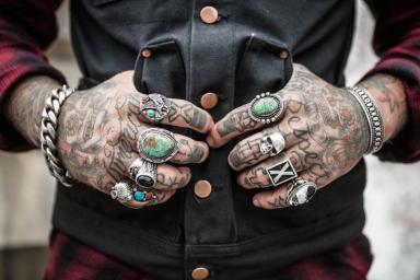 Исследователи: наличие и количество татуировок влияет на психику