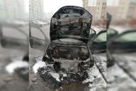 Спасатели показали, как тушили горящий автомобиль в минском дворе
