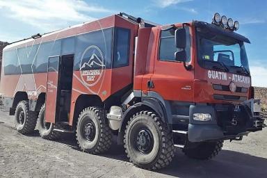 Из грузовика Tatra построили туристический автобус
