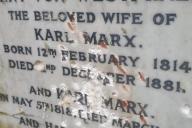 Вандалы осквернили могилу Карла Маркса в Лондоне