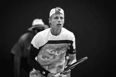 Илья Ивашко проиграл в 1/8 финала теннисного турнира в Монпелье 